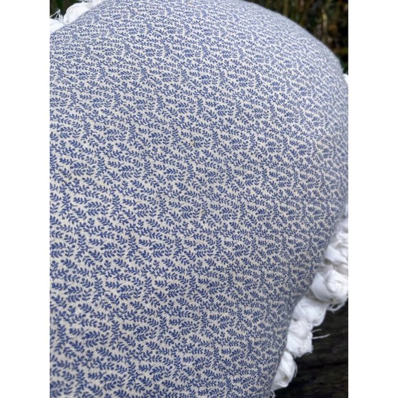 Vintage Heart Shaped Rag Rug Accent Pillow Farmhouse Primitive Red White - Picture 6 of 16